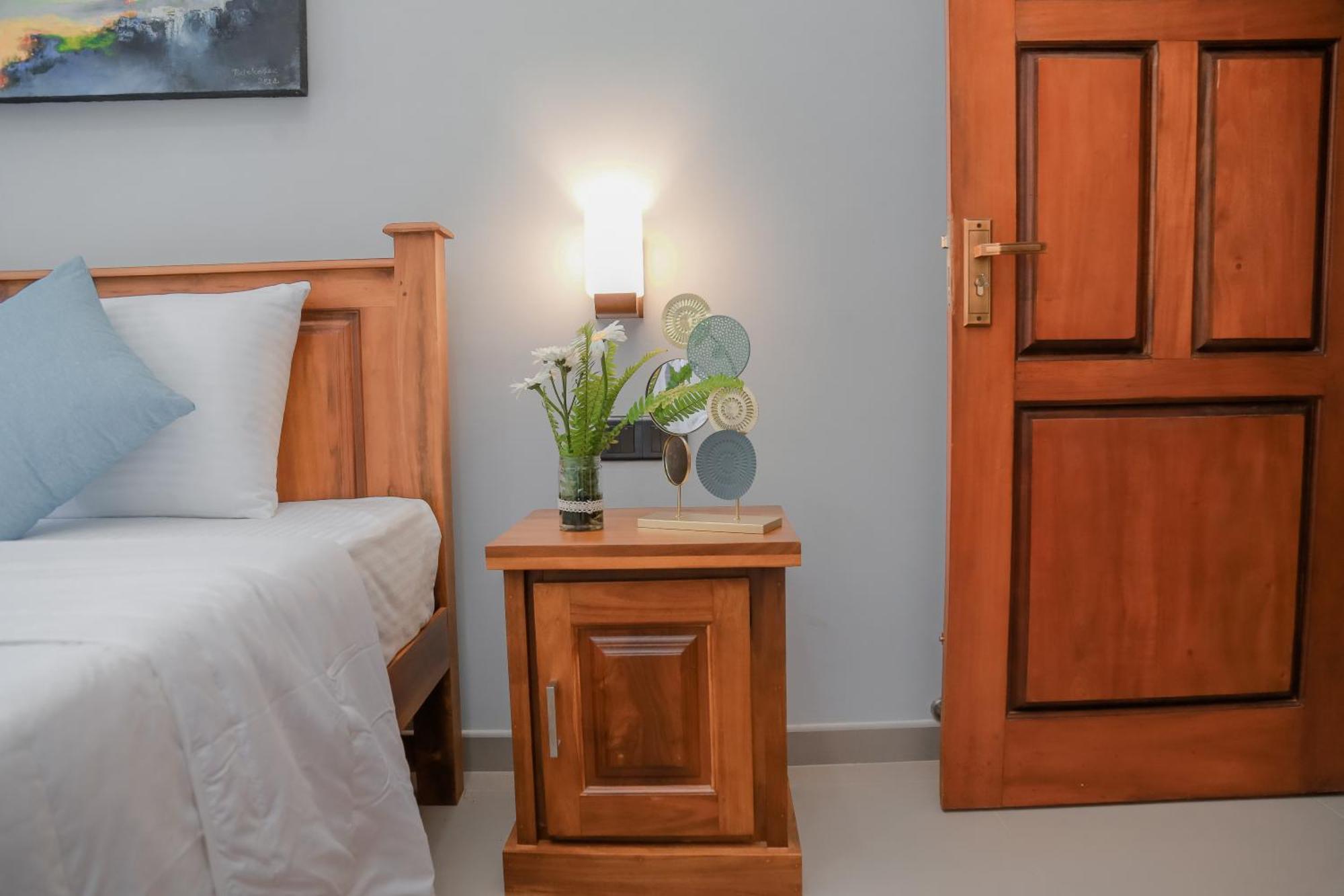 Golden Shower Inn كاندي المظهر الخارجي الصورة