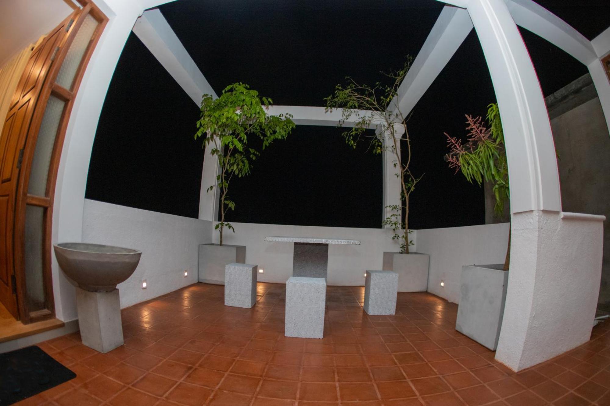 Golden Shower Inn كاندي المظهر الخارجي الصورة
