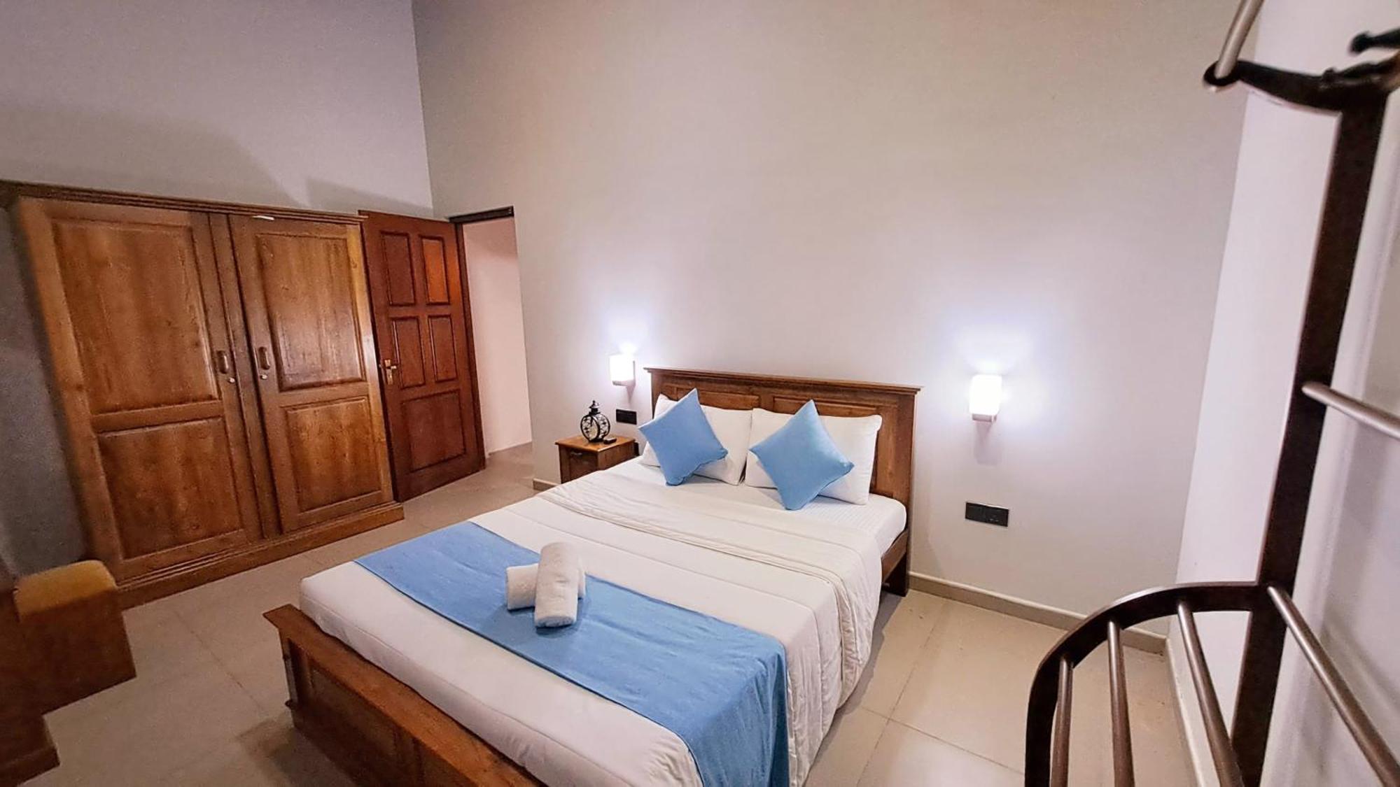 Golden Shower Inn كاندي المظهر الخارجي الصورة