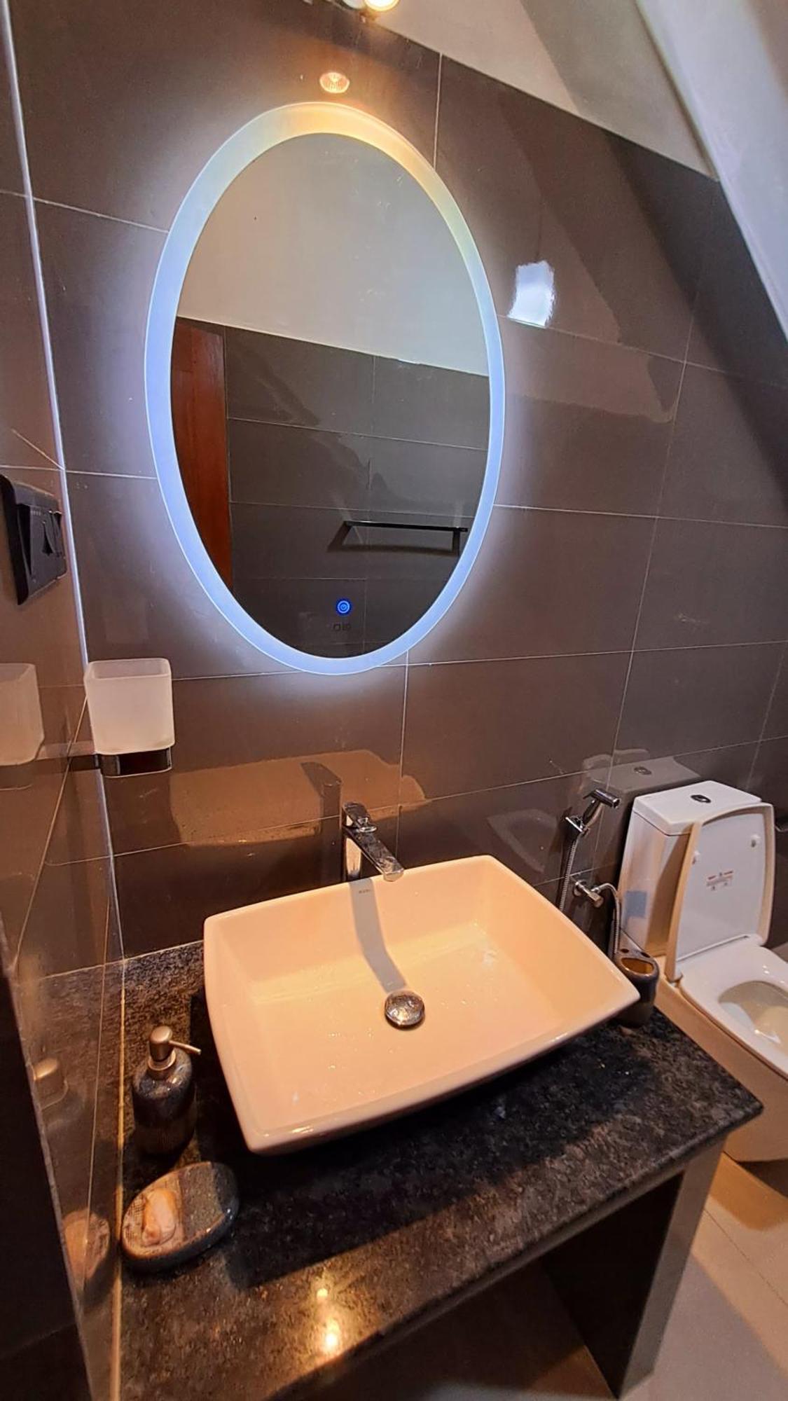Golden Shower Inn كاندي المظهر الخارجي الصورة