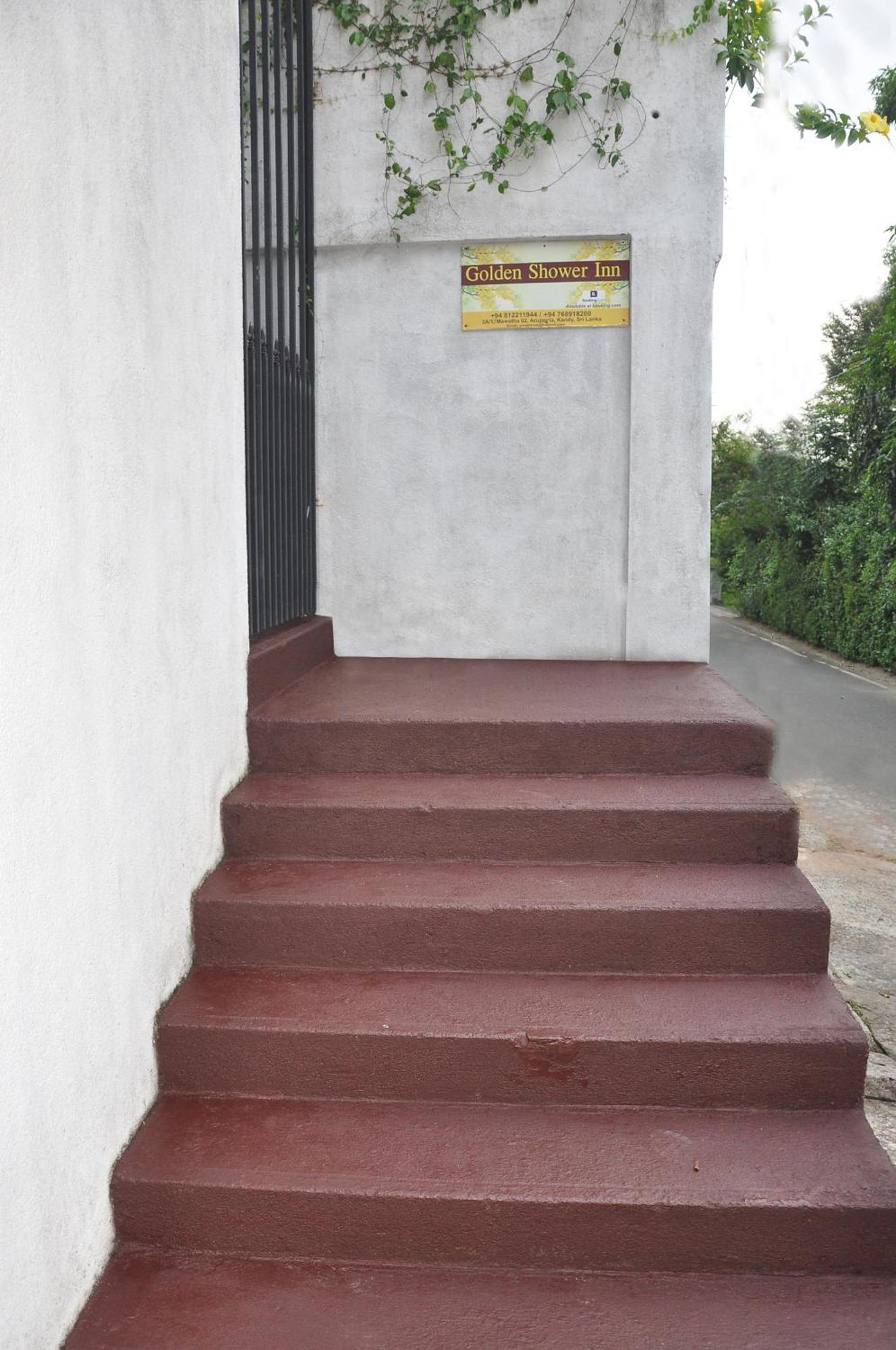 Golden Shower Inn كاندي المظهر الخارجي الصورة