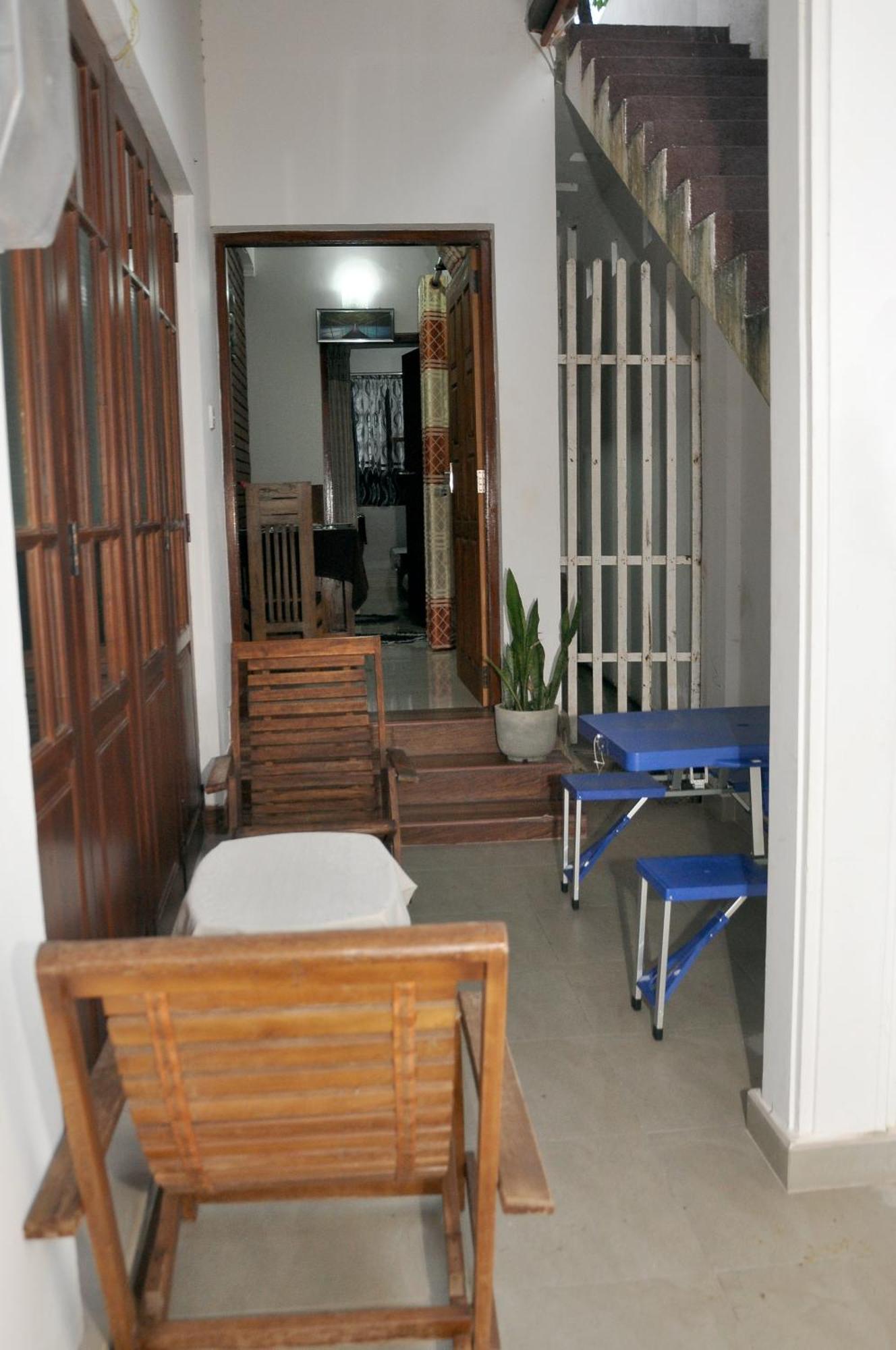 Golden Shower Inn كاندي المظهر الخارجي الصورة